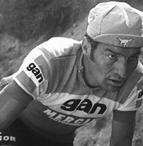 AUTOGRAPHE de POULIDOR Raymond 12 Saint-Quentin-sur-Nohain (58)