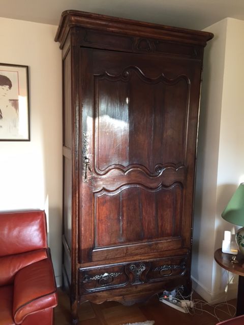 Bonnetière ancienne en noyer 600 Boulogne-Billancourt (92)