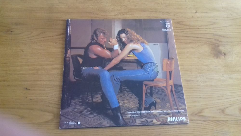 Disque vinyle 33t johnny hallyday pas facile CD et vinyles