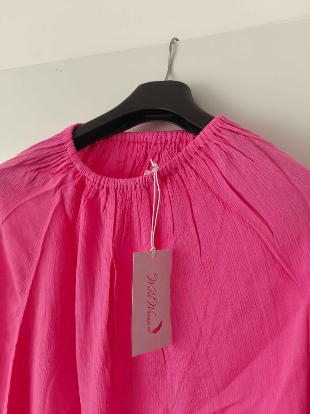 Lot de v&ecirc;tements neufs de diff&eacute;rentes tailles (Diesel, Jeans Cimarron, Wild Woman) Vêtements