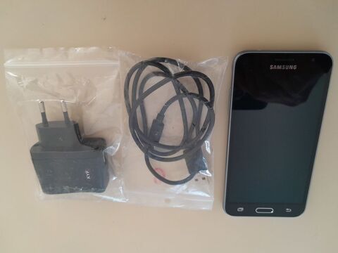 Portable Samsung Galaxy J3 (SM-J320FN) 70 Fleury (11)