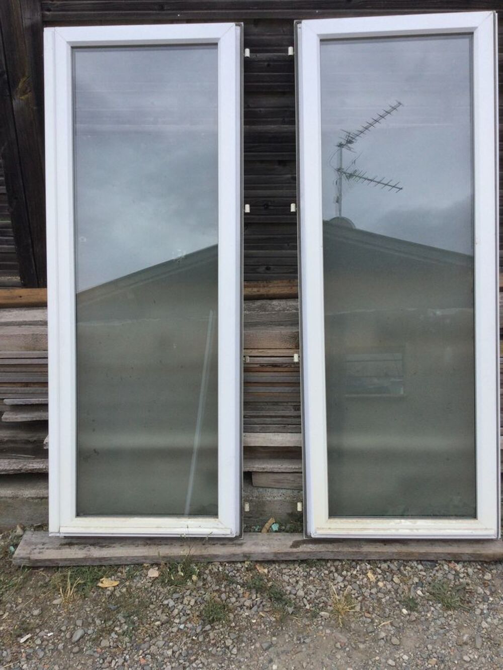 Fen&ecirc;tre 2 ventaux avec son encadrement Bricolage