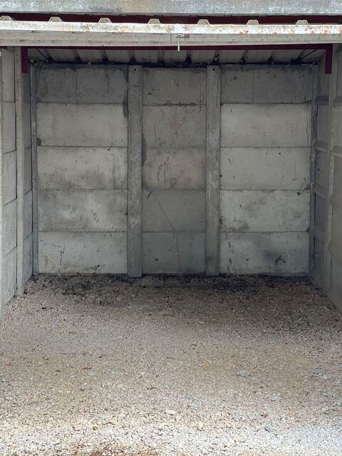  Parking / Garage � louer 12 m�