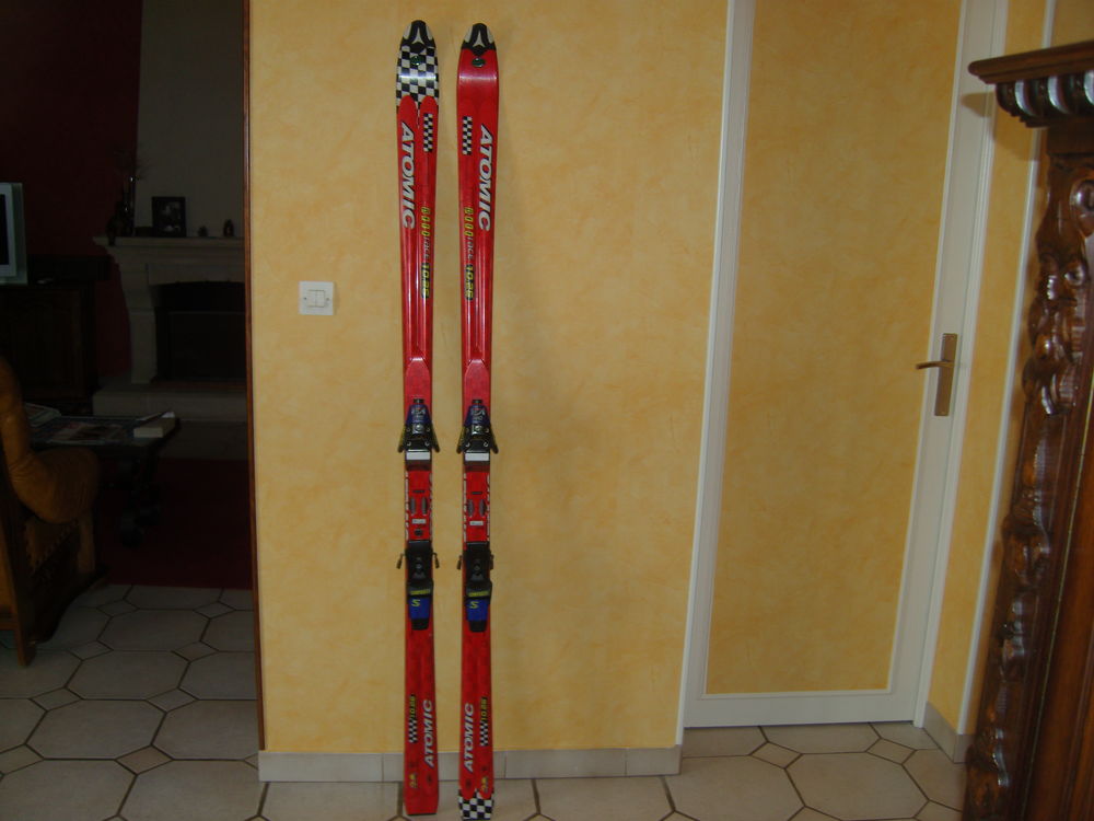 SKIS ALPINS Sports