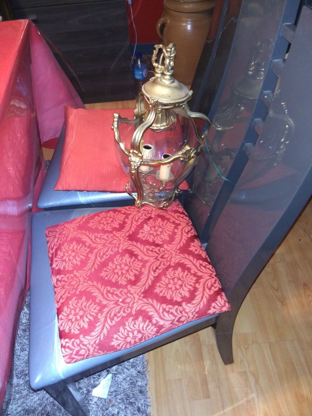 table en verre tremp&eacute;e
Décoration