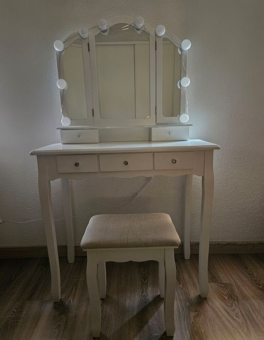 Coiffeuse avec miroir et tabouret Meubles