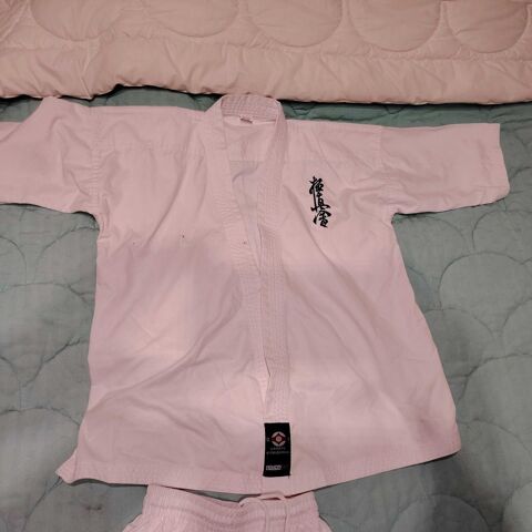 Kimono karat� Kyokushinkai 20 Toudon (06)