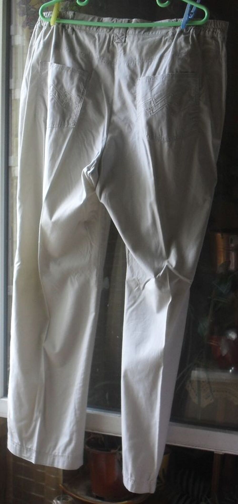Pantalons l&eacute;ger blanc femme 
Yessica de C&amp;A
taille 52 Vêtements