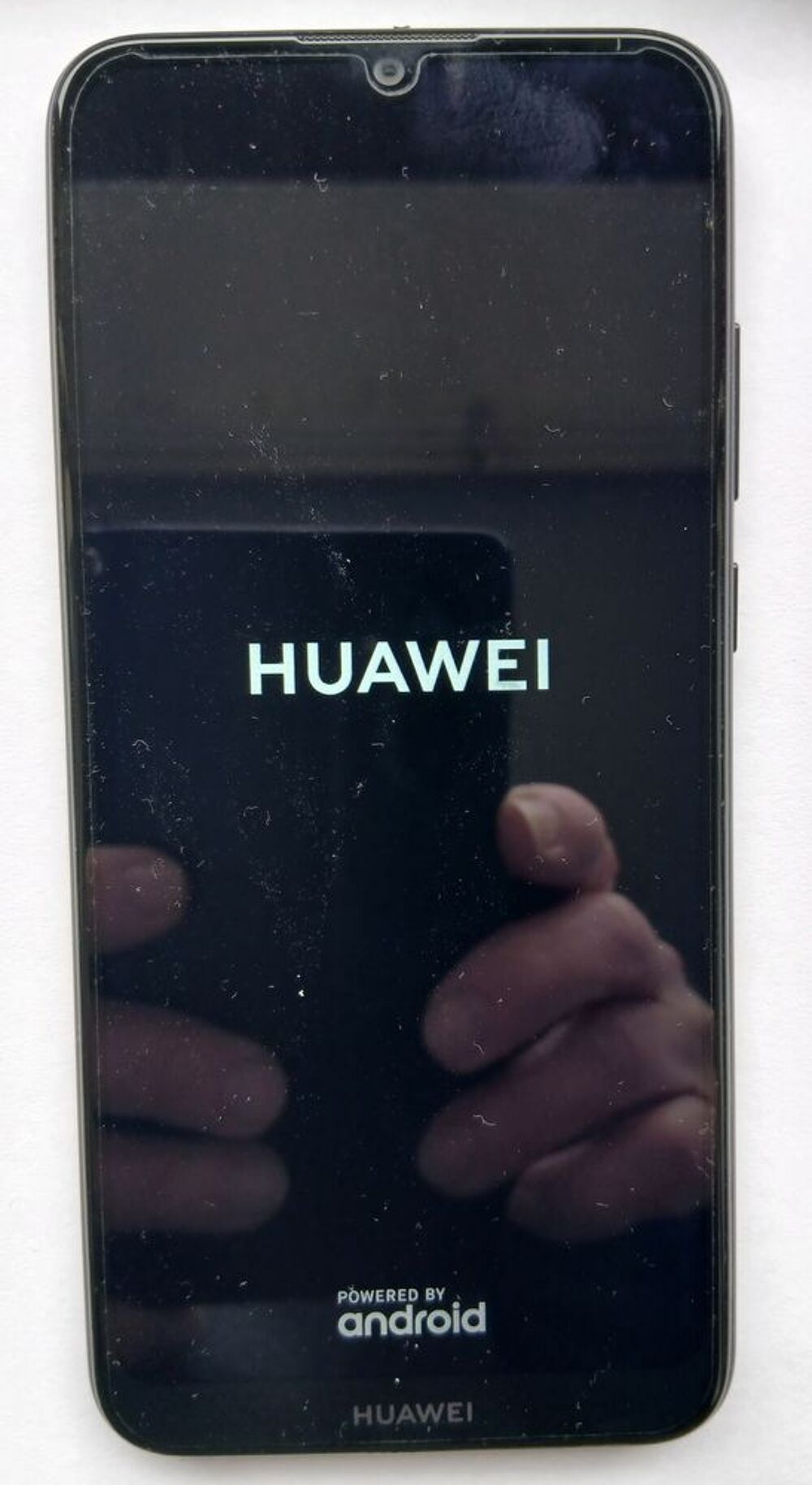 Tr&egrave;s beau smartphone en 4 G Téléphones et tablettes