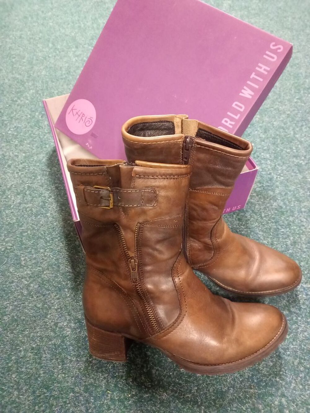 Paire de bottines cuir pointure 40 Chaussures