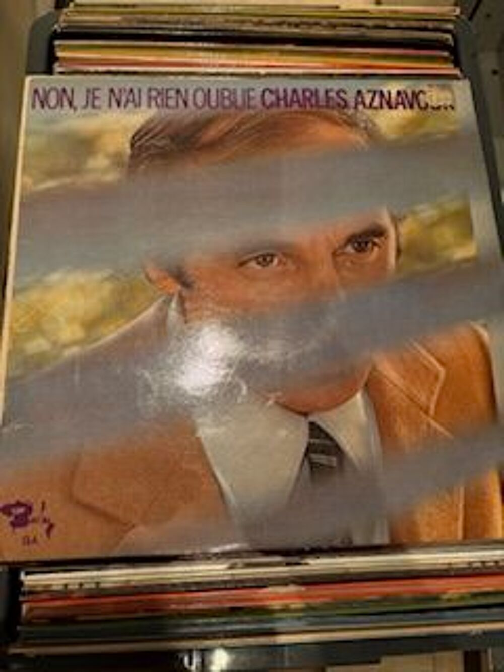 284 DISQUES VINYLES 33Tours
CD et vinyles