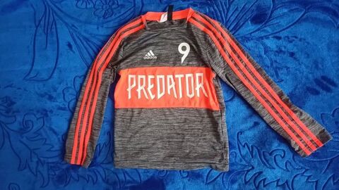 Tee-shirt Adidas Prédator n°9 7/8 ans La Maladrerie (78)