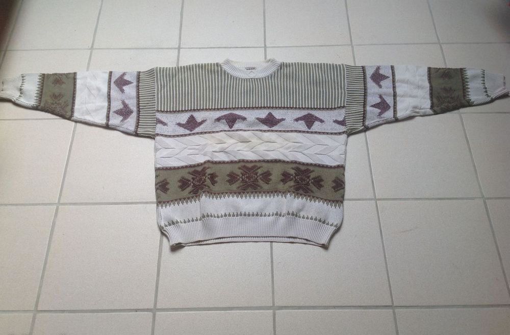 PULL MEXX BLANC &Agrave; MOTIF TAILLE L Envoi Possible
Vêtements