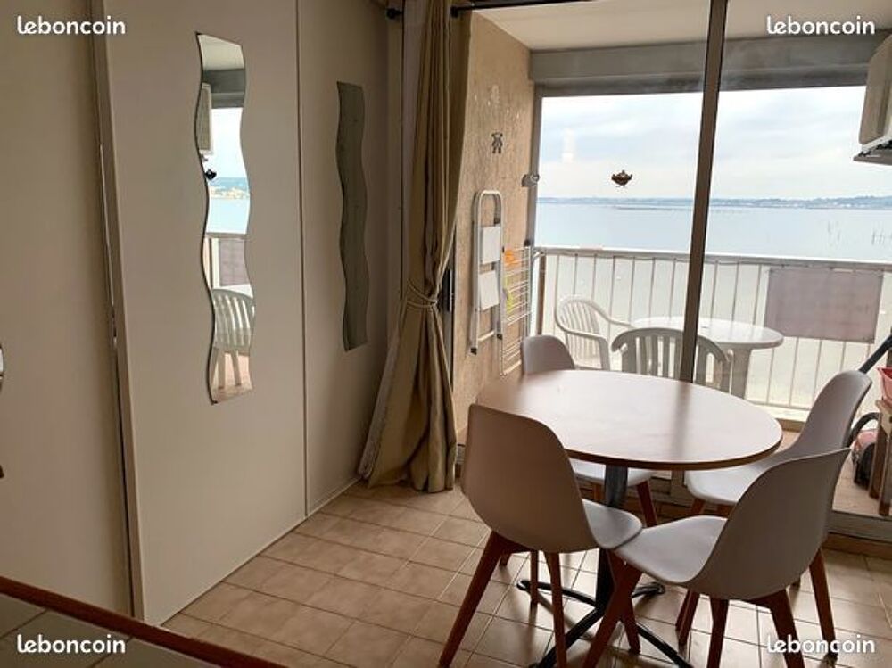   T2 classé 30M2  classé superbe vue étang Flamants Roses  Vacances  / Offres de location 