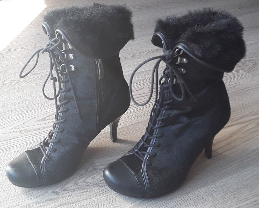 BOTTINES en Poils de Poulain marque BOCAGE Chaussures