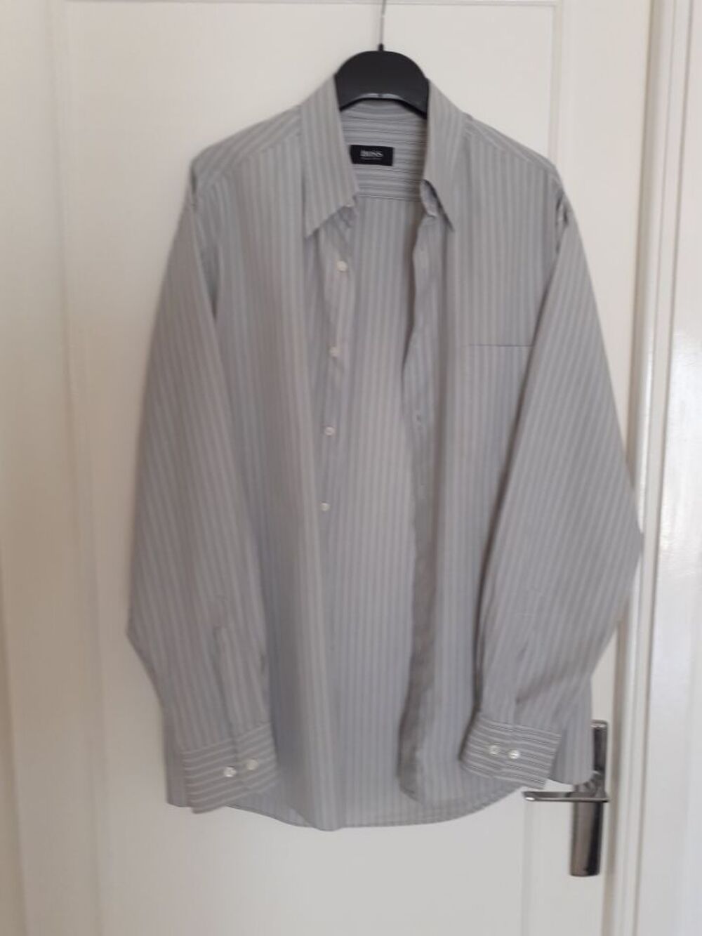 Chemise "UGO BOSS" &Eacute;tat NEUF T.50+/- Vêtements