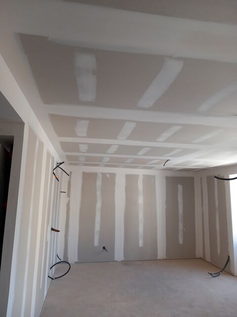 Pose bande a joint peinture petit travaux 0 46000 Cahors