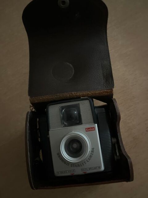 Ancien appareil photo Kodak 80 Beauvais (60)