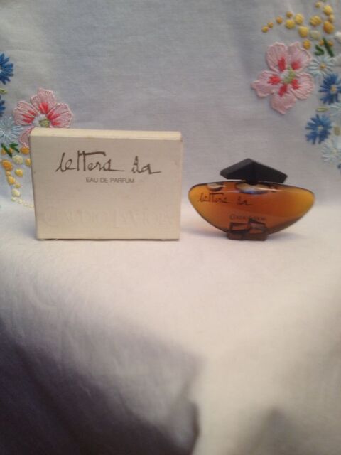 Miniature de parfum La Viola 10 Vincennes (94)