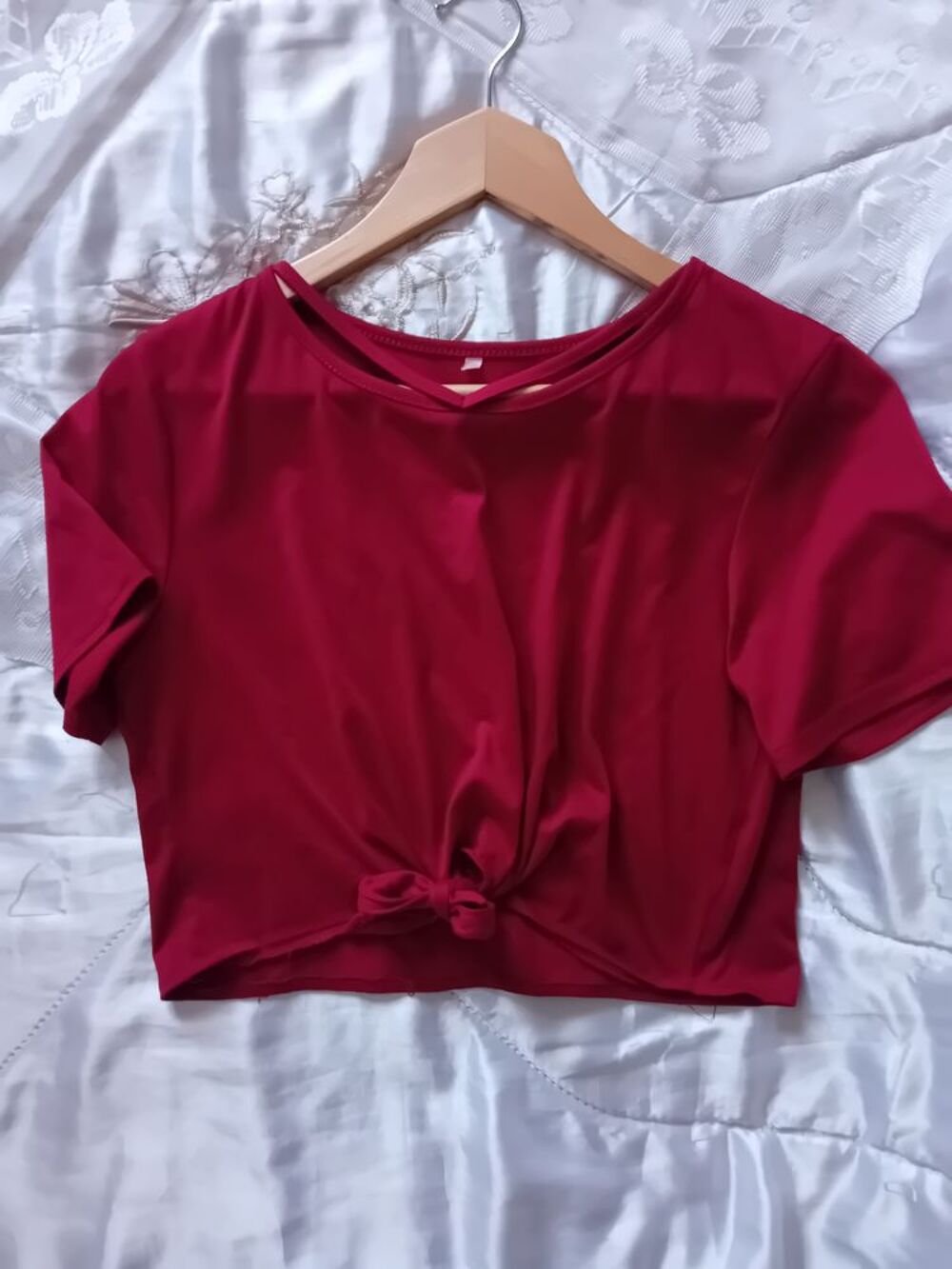 HAUT FEMME COURT TAILLE M SHEIN Vtements
