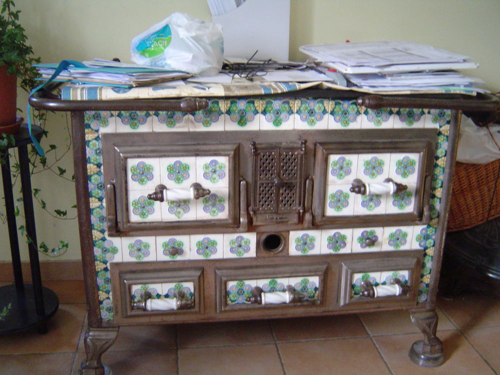cuisini&egrave;re ancienne Meubles