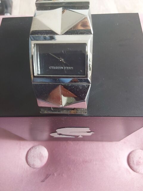 Montre KARL LAGERFELD Crèvecœur-sur-l'Escaut (59)
