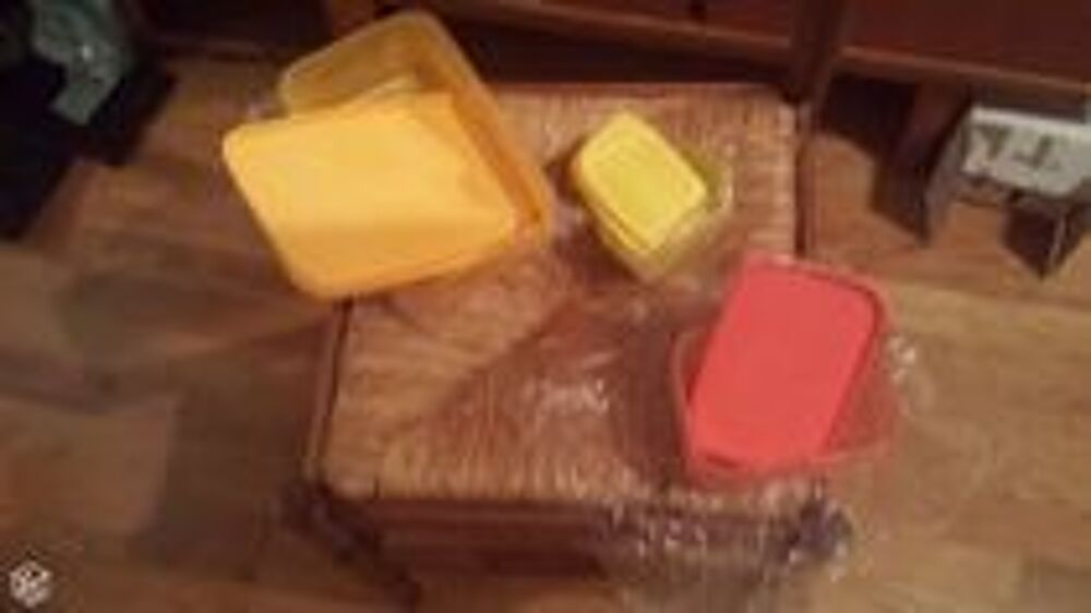 Lot de 6 tupperware neufs colori couvercles divers Décoration