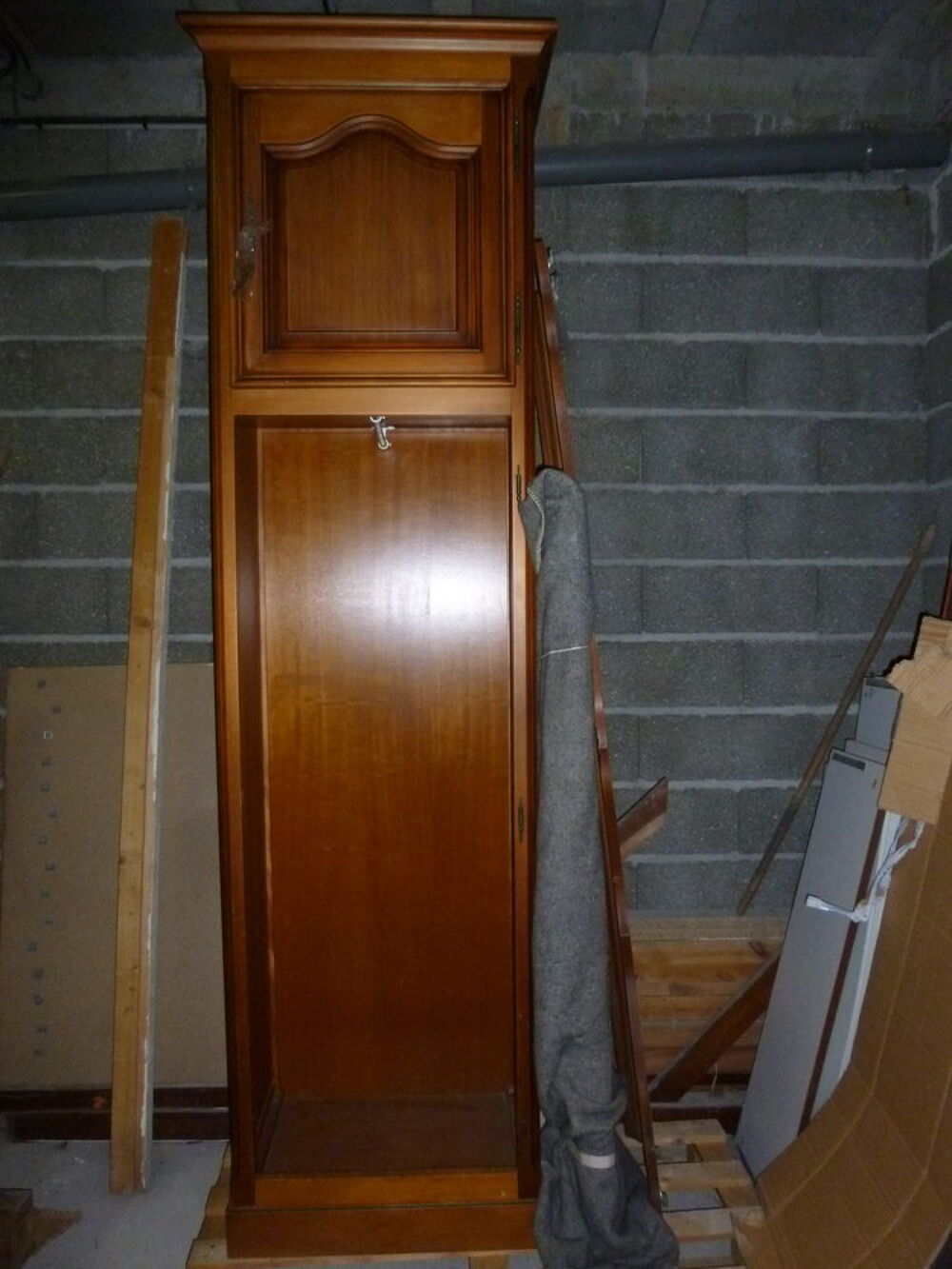 ALCOVE DE CHAMBRE MERISIER
Meubles