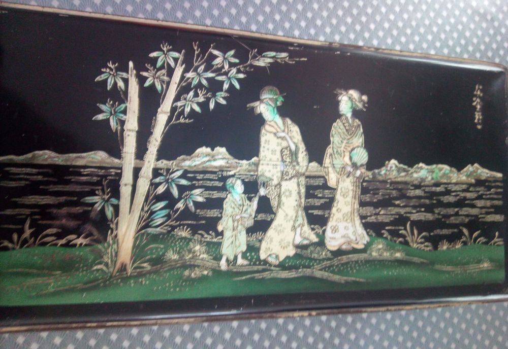 Coffret hillandais Décoration
