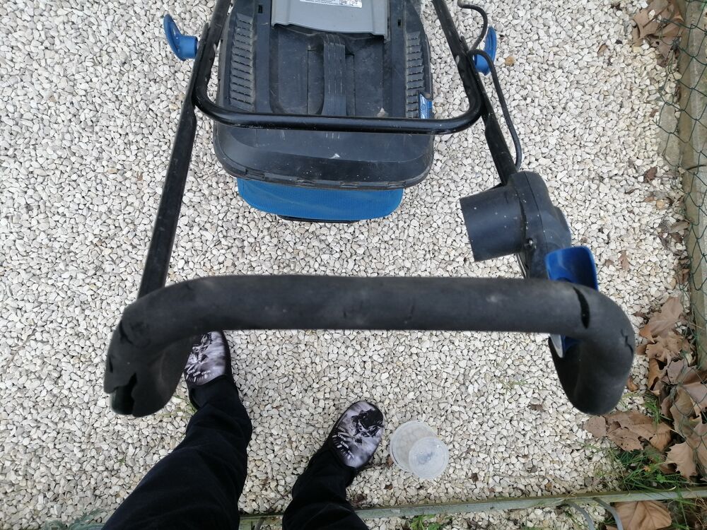 Tondeuse Mac'Allister 1300W Coupe 35cm Jardin