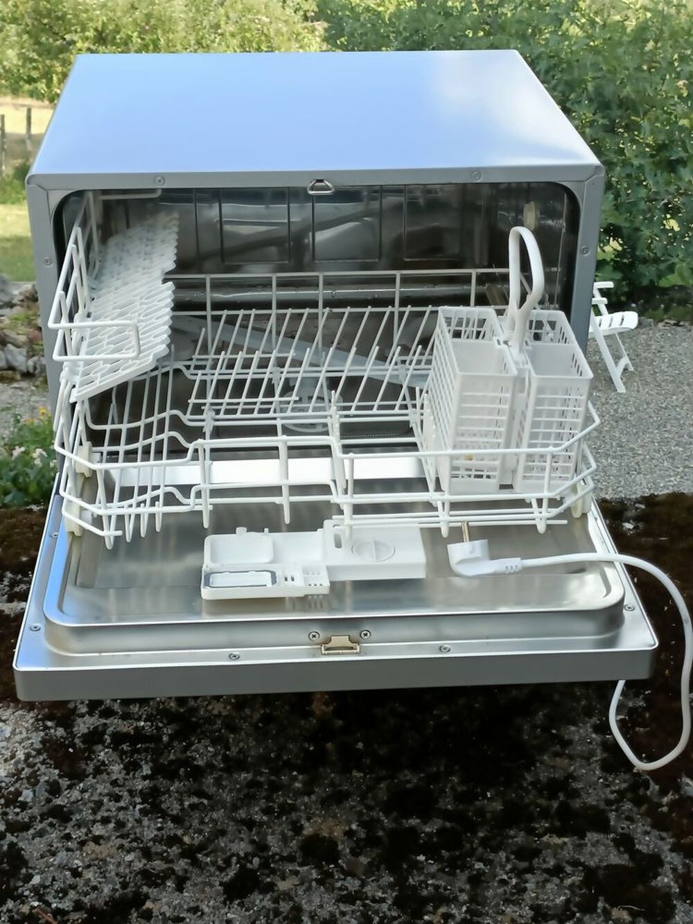 Lave vaisselle, petit. Electroménager