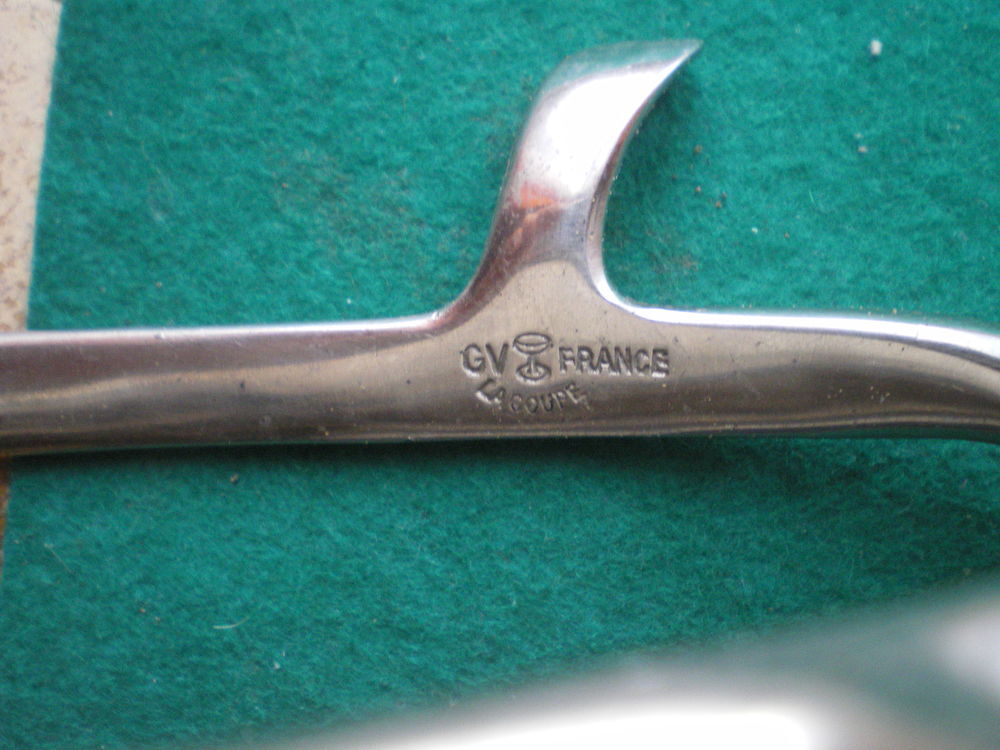 Tondeuse &agrave; main de coiffeur ancienne. 