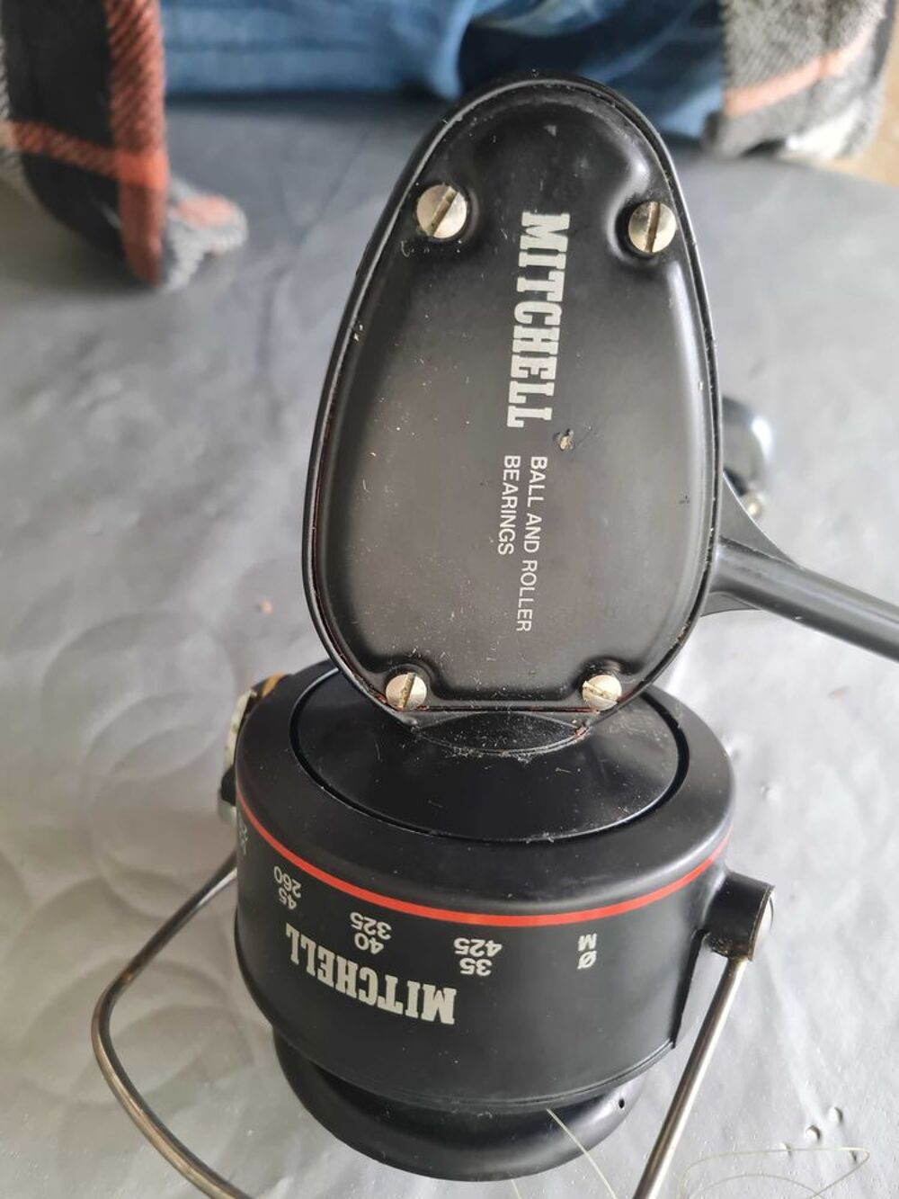 Ancien moulinet de p&ecirc;che au lancer en mer MITCHELL 486 Sports