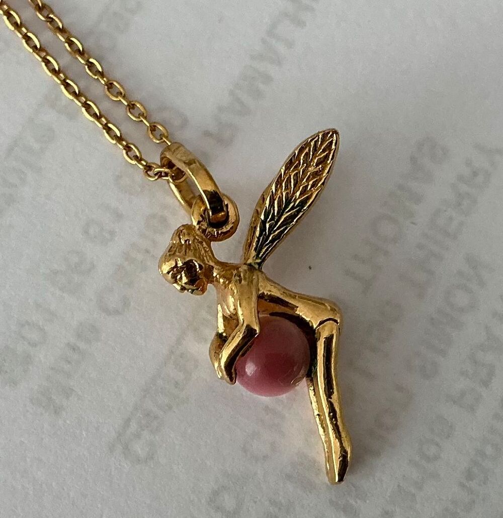 Pendentif F&eacute;e or plaqu&eacute; et quartz rose Bijoux et montres