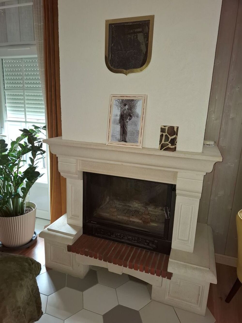 Chemin&eacute;e avec insert Bricolage