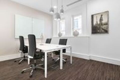   Accès tout inclus à des espaces de bureau professionnels pour 4 personnes à Paris 72 Faubourg St Honore  