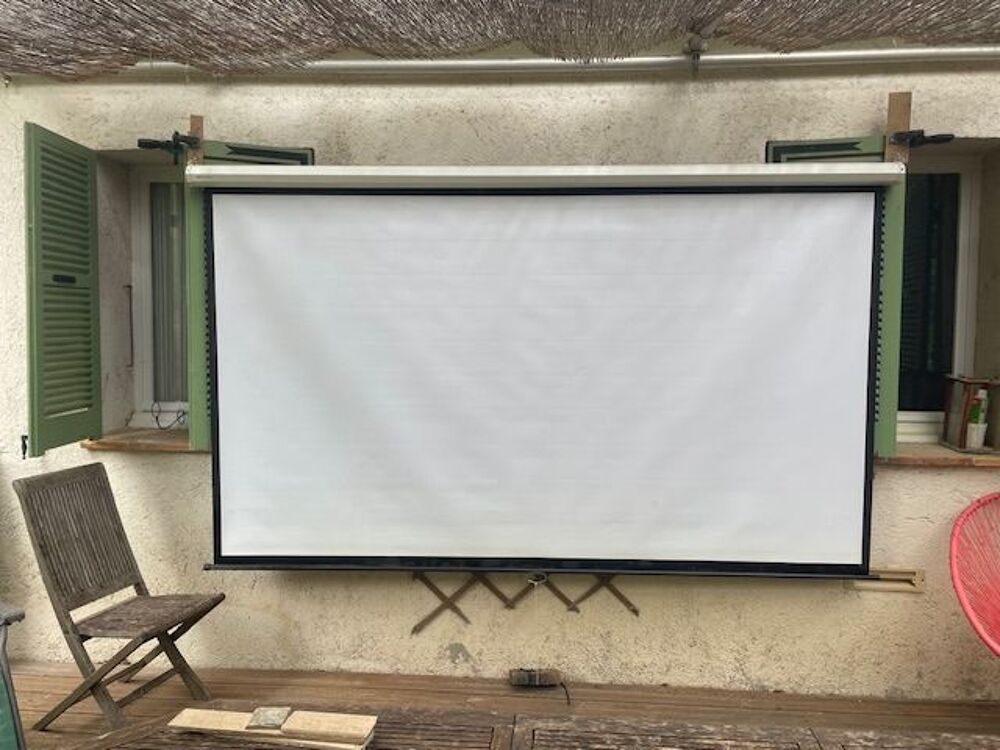 ECRAN DE PROJECTION Photos/Video/TV
