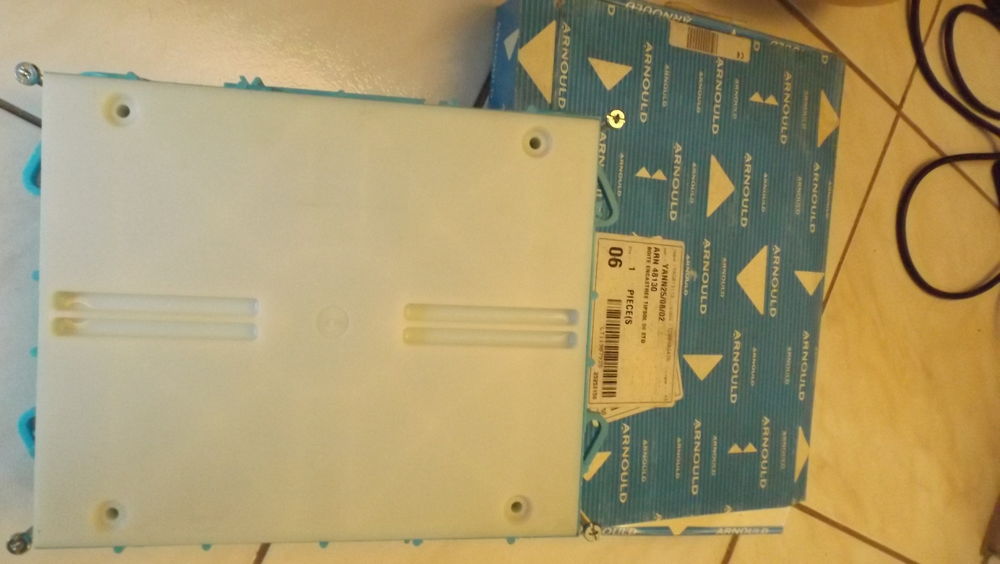 BOITE ENCASTREE Bricolage
