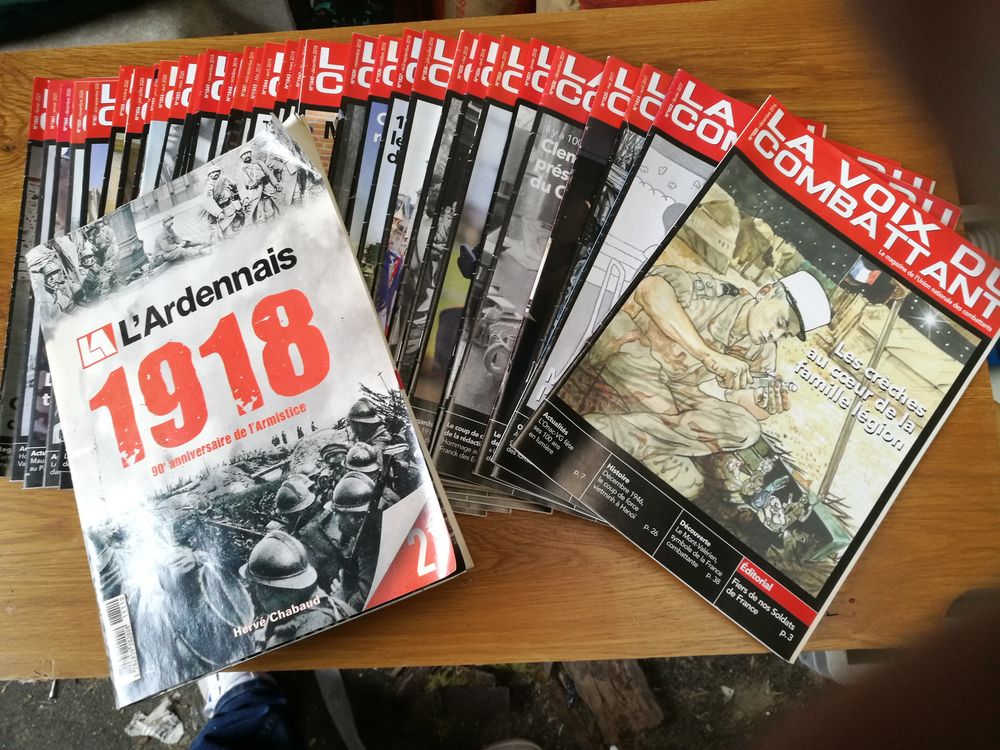 magazines " la voix du combattant." 