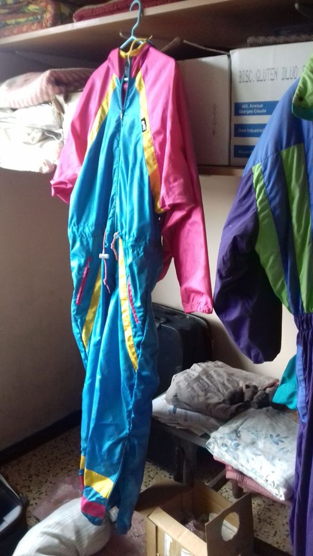 Lot de 2 combinaisons vintage de Ski + un blouson TTBEG Vêtements