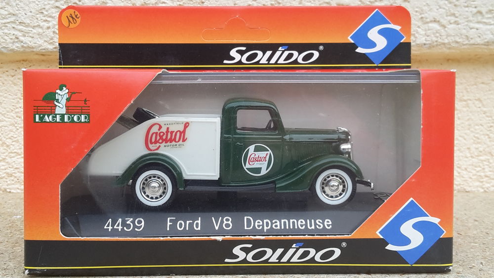 Ford V8 d&eacute;panneuse ?Castrol' 1936 