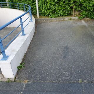  Parking / Garage à louer 3 m² Caen