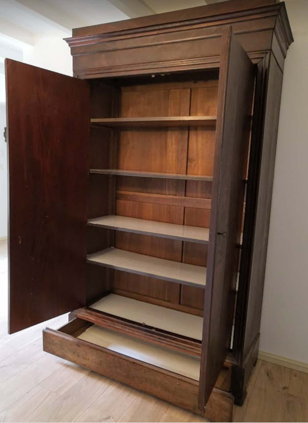 JOLIE ARMOIRE ANCIENNE ACAJOU Meubles