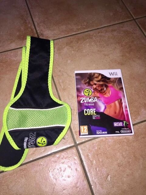 Zumba fitness core pour wii + ceinture en parfait �tat � 16 16 Laura�t (32)