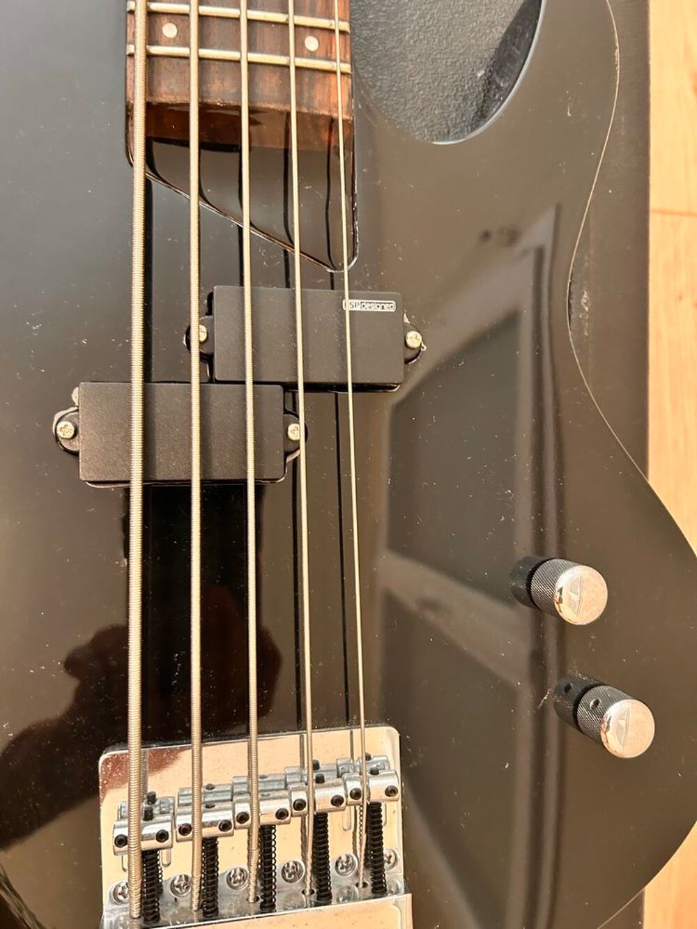 Basse 5 cordes LTD neuf Instruments de musique