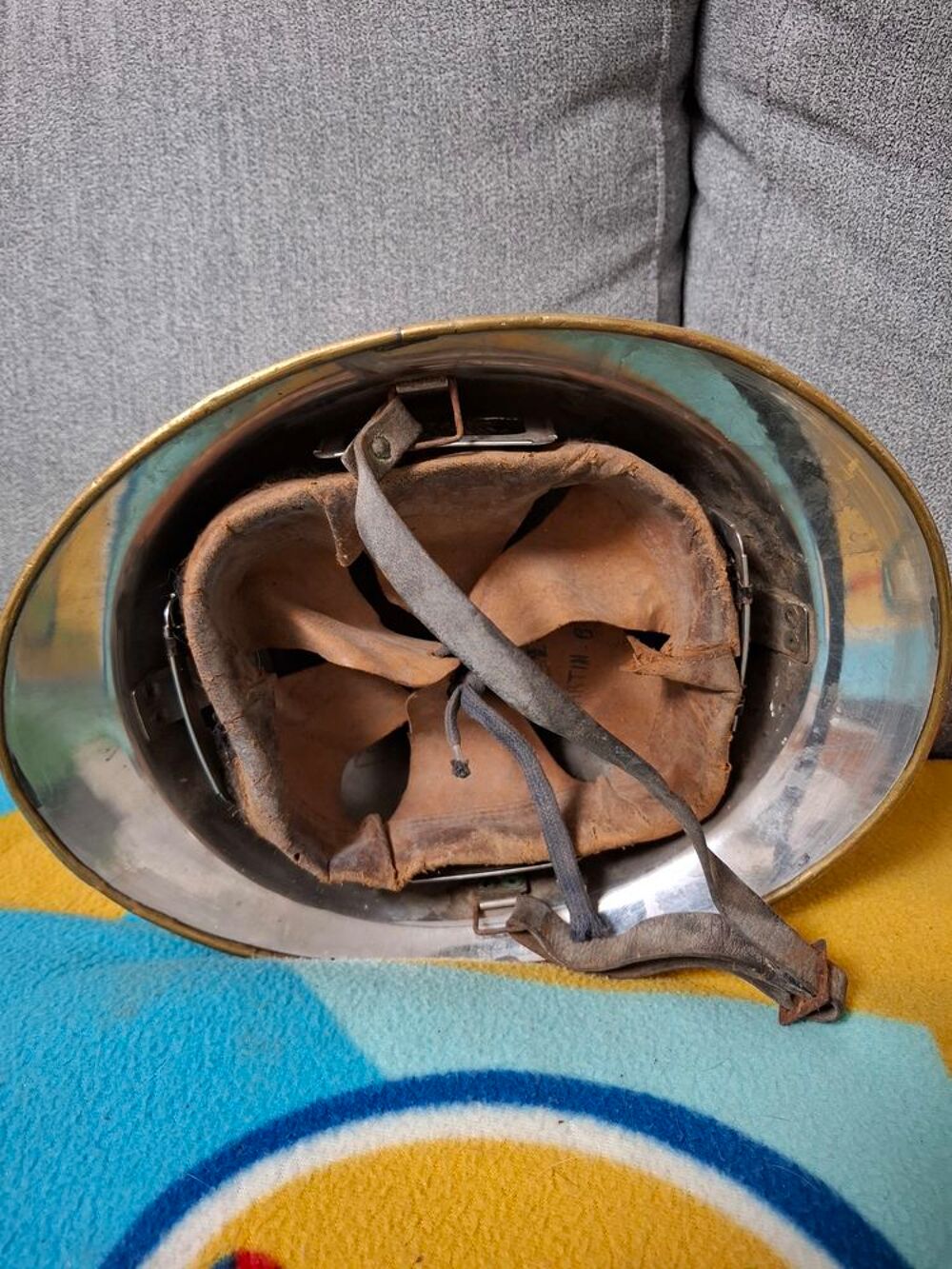 Casque pompier d&eacute;partemental 77 