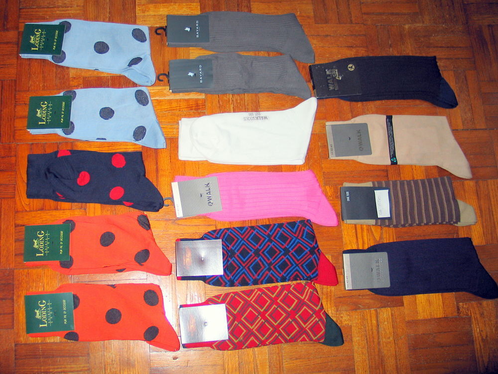 Chaussettes neuves &eacute;tiquet&eacute;es Vêtements