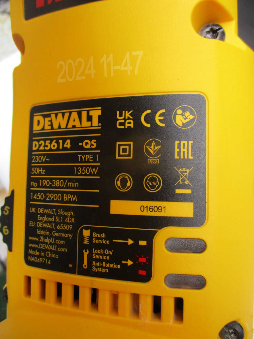 DeWALT D25614k - Perforateur / burineur Bricolage
