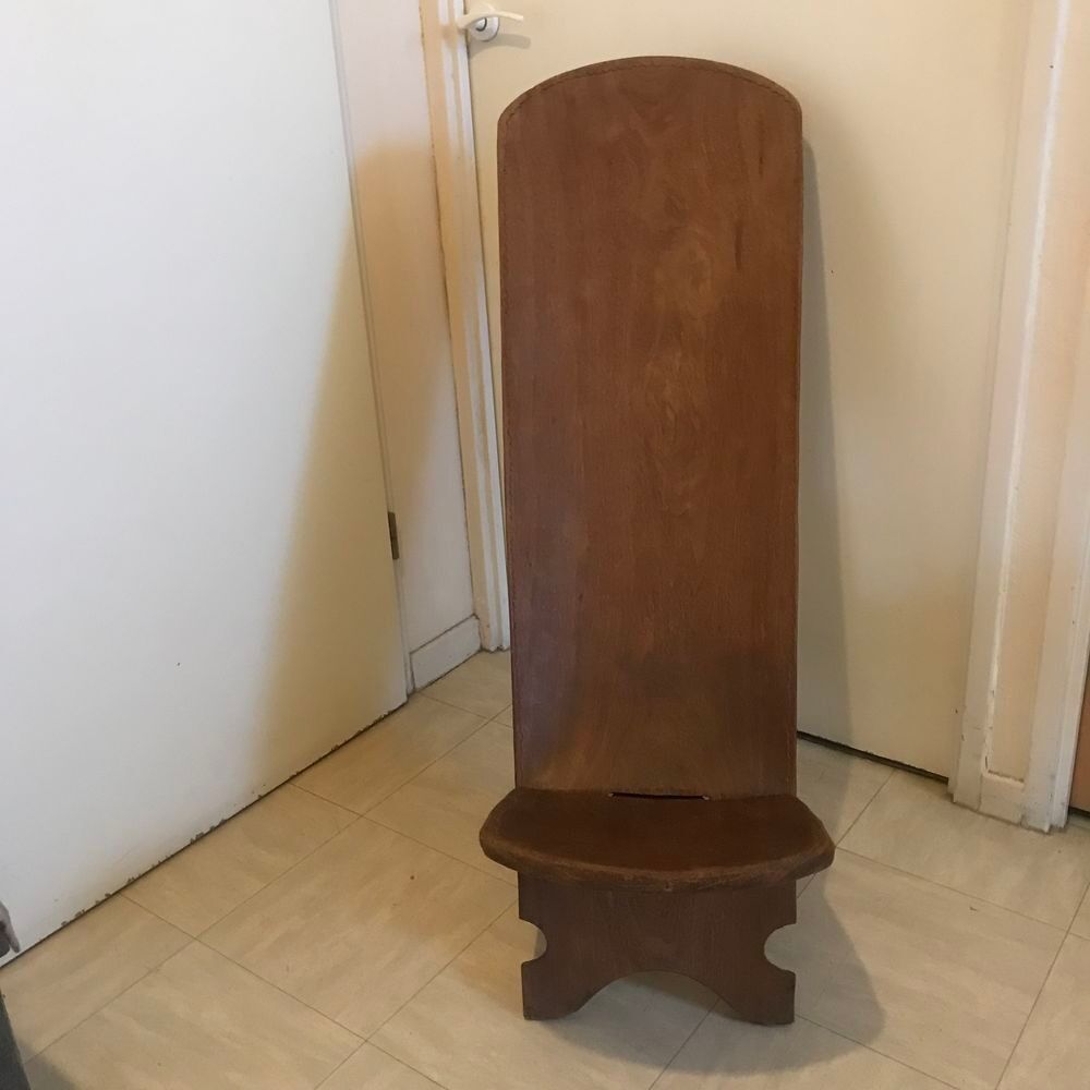 Chaise Africaine bois tr&egrave;s bon &eacute;tat Meubles