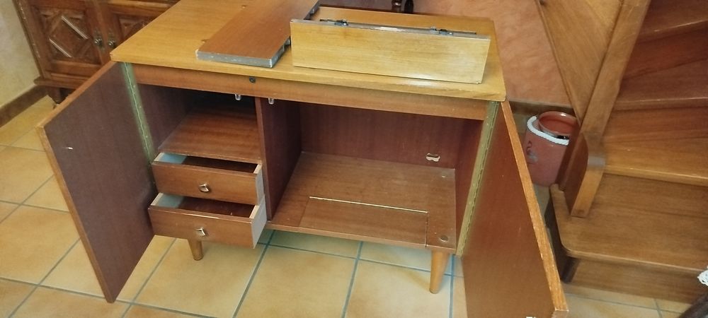 Meuble machine &agrave; coudre Meubles